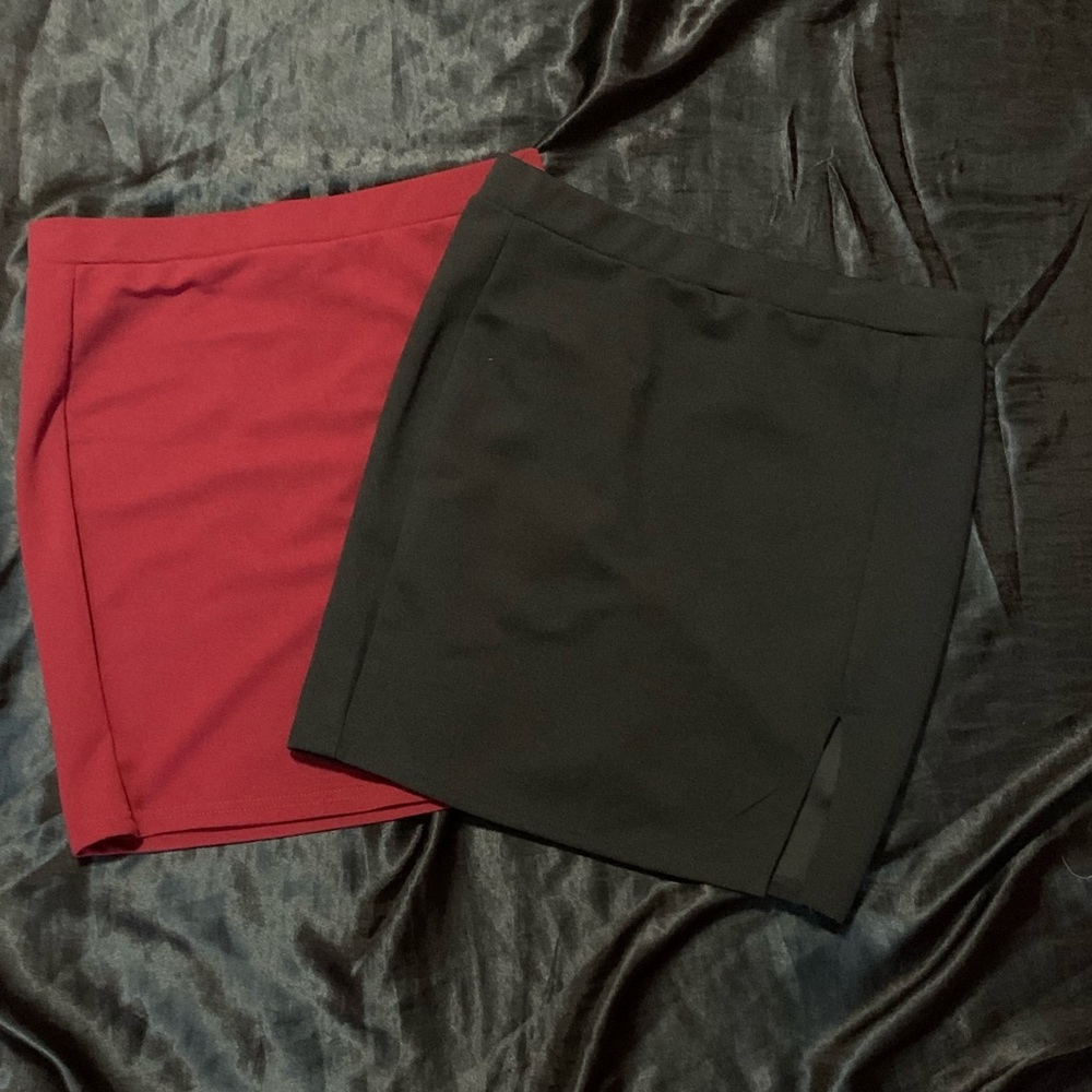 Maroon And Black High Rise Mini Skirt with Slit